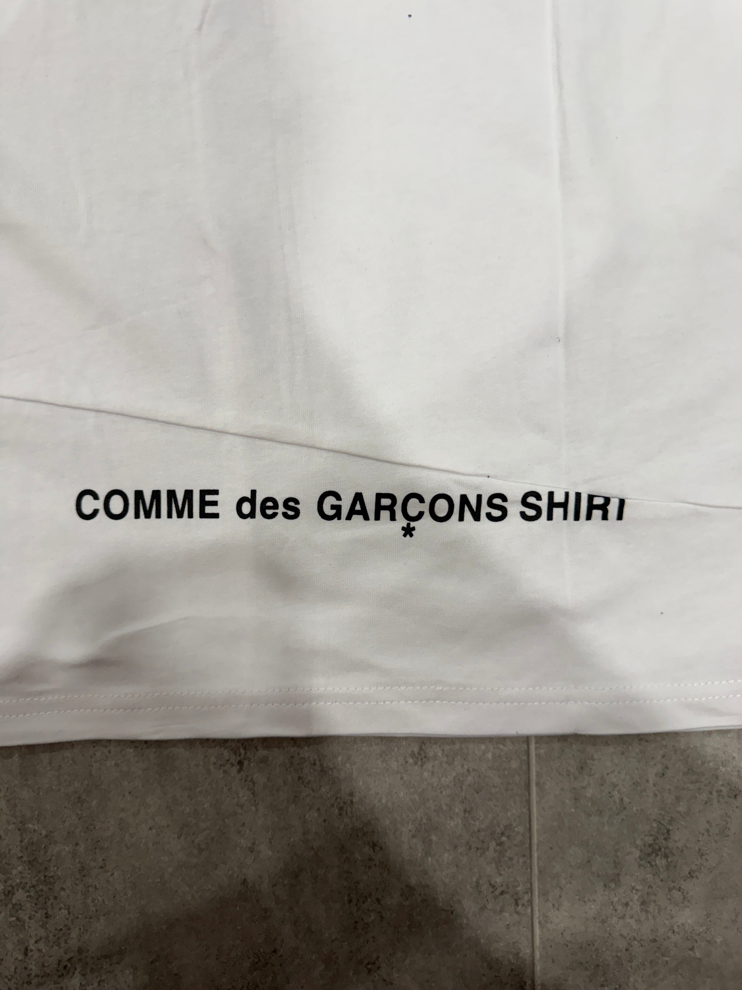 White split Logo Shirt