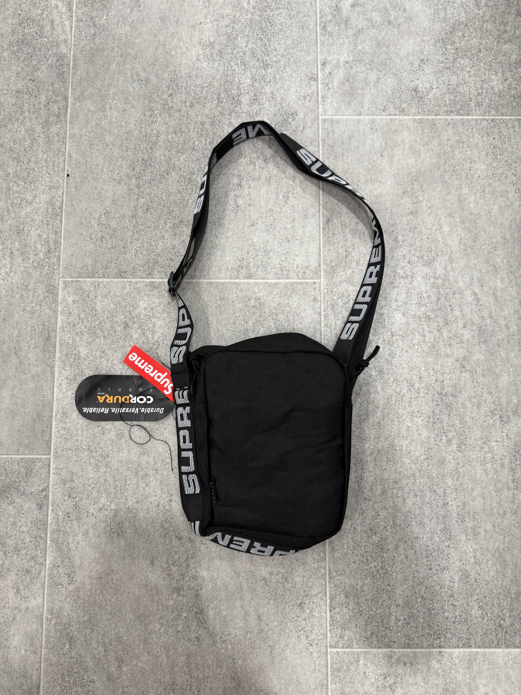 Black shoulder bag