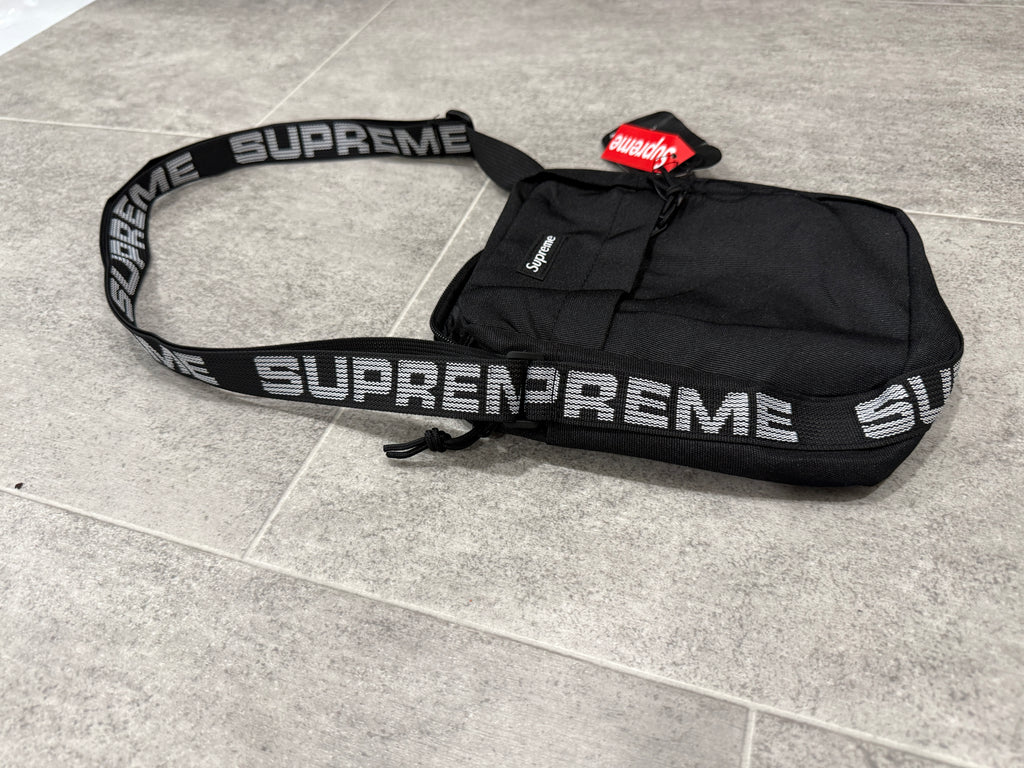 Black shoulder bag