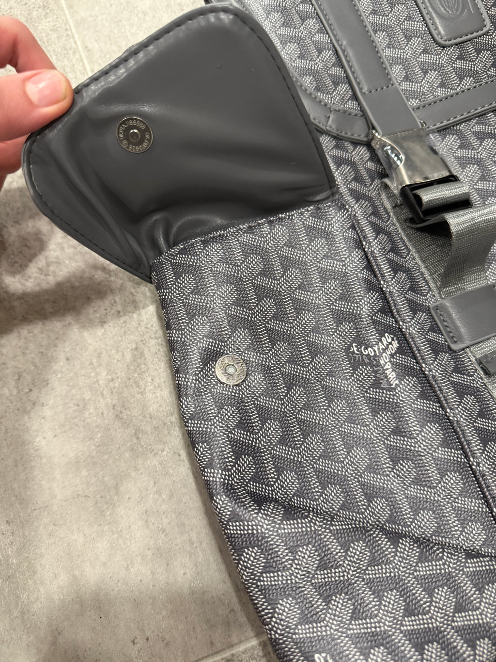 Grey pattern Backpack