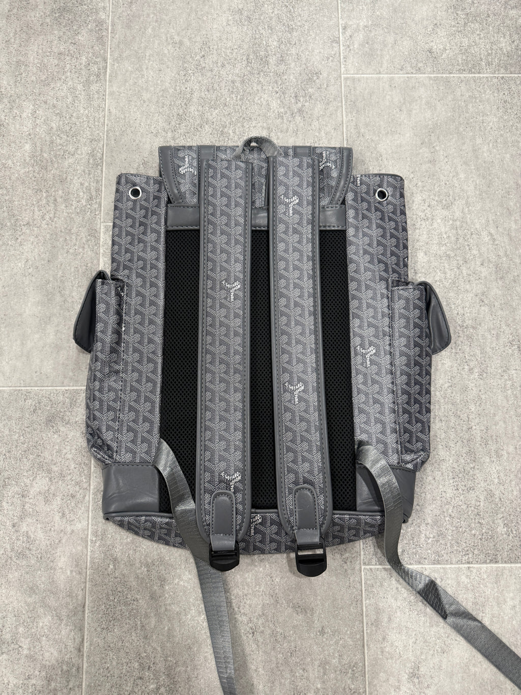 Grey pattern Backpack